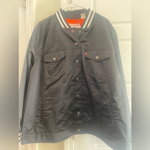 LEVI’S VARSITY TRUCKER JACKET (PLUS SIZE) - Picture 2 of 4